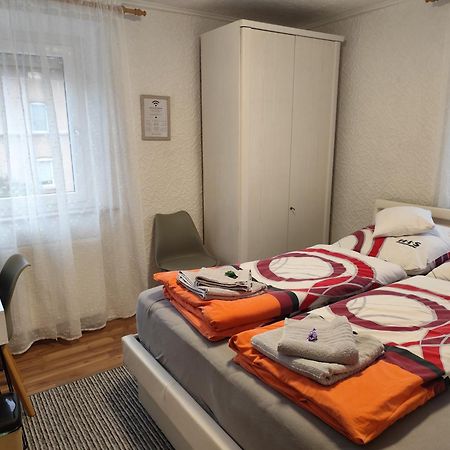 Gaestezimmer Boxenstopp Veitsbronn Kültér fotó